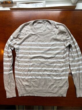 GAP for Good Striped Crewneck Sweater Beige & White Women’s Medium 100% Cotton